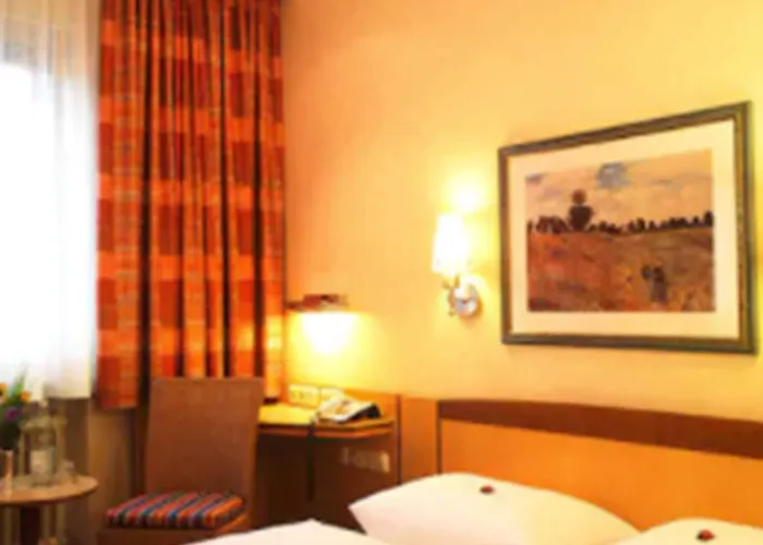 Hotel Hauser An Der Universitaet 3*