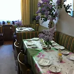 فندق هاوزر أن دير يونيفارسيتات ميونيخ